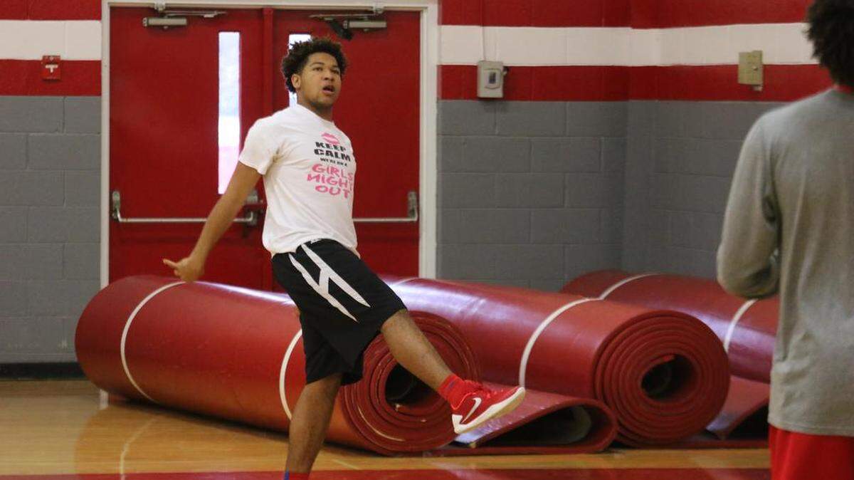 Pacelli's Tre Sudberry works during a light shooting session on Monday at the school. The Vikings are preparing to face St. Francis on Friday in the Class A-private quarterfinals.