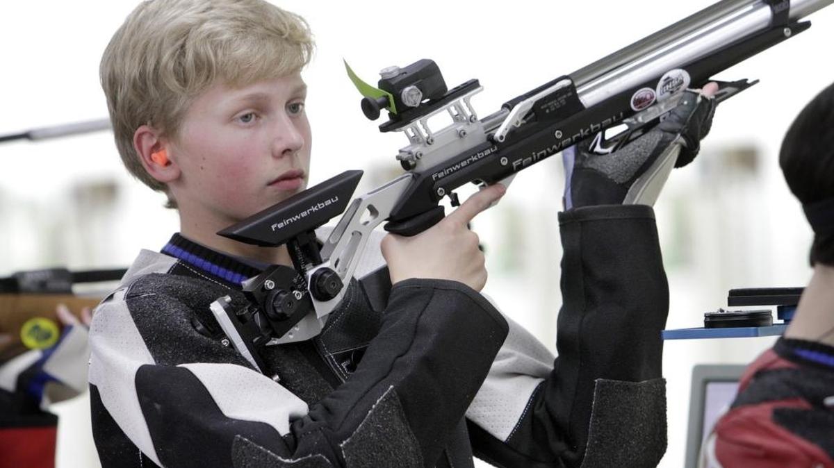 Columbus High's Jared Eddy prepares his rifle at the 2016 GHSA state rifle championships at Poole Range on Fort Benning. Eddy led Columbus to an season-opening win Wednesday.