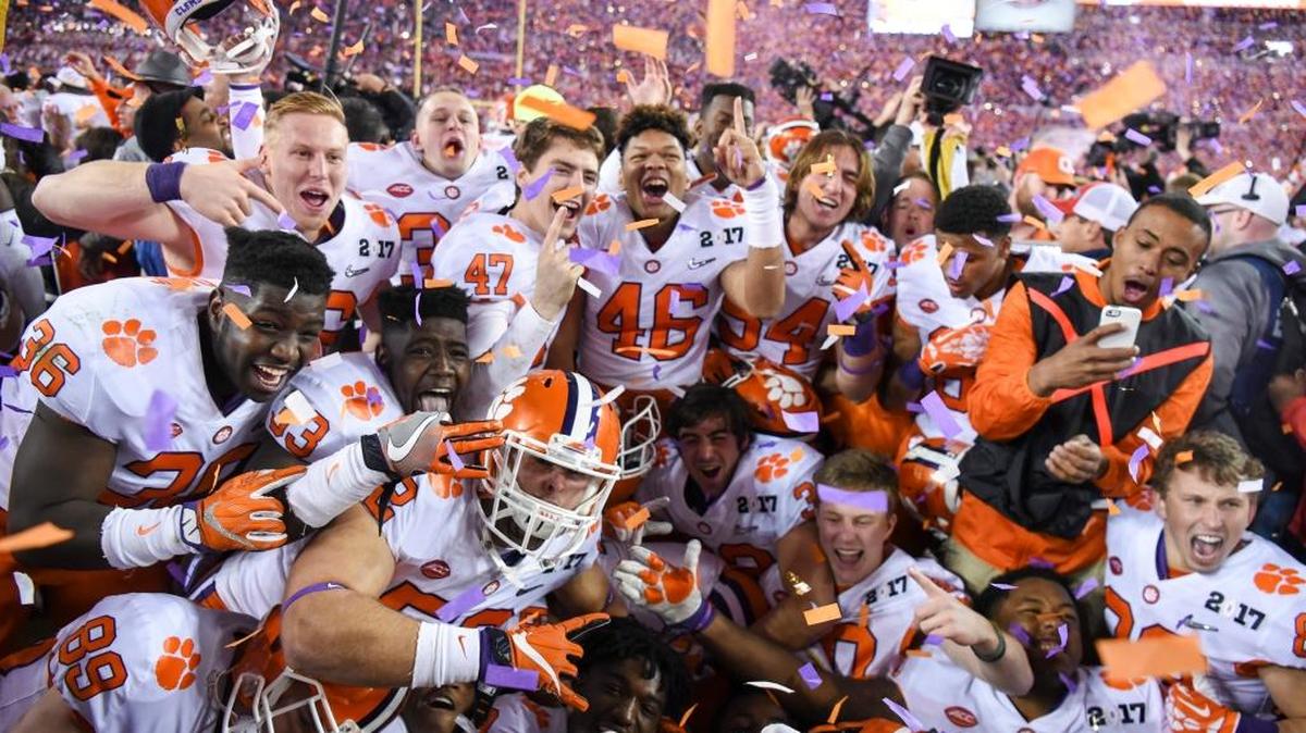 The Clemson Tigers celebrate their 35-31 win over the Alabama Crimson Tide on Tuesday in Tampa, Fla.
