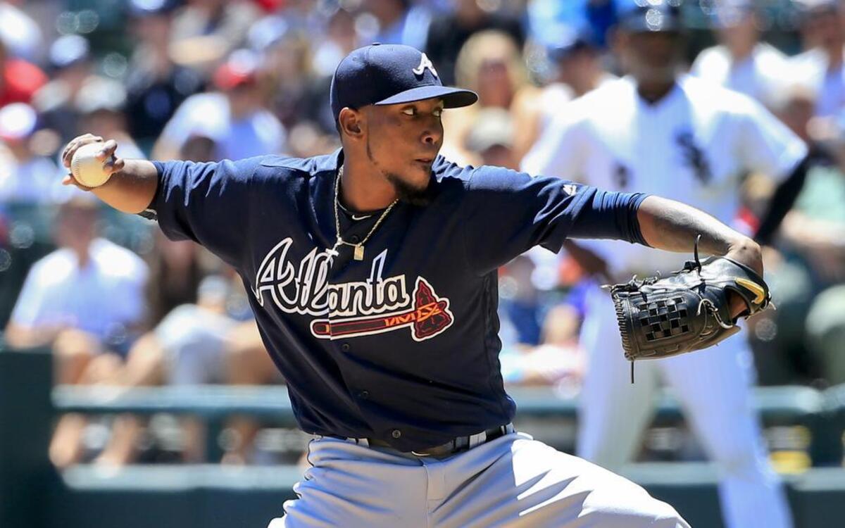 Braves starter Julio Teheran delivers a pitch during the first inning of a baseball game against the Chicago White Sox on Saturday.