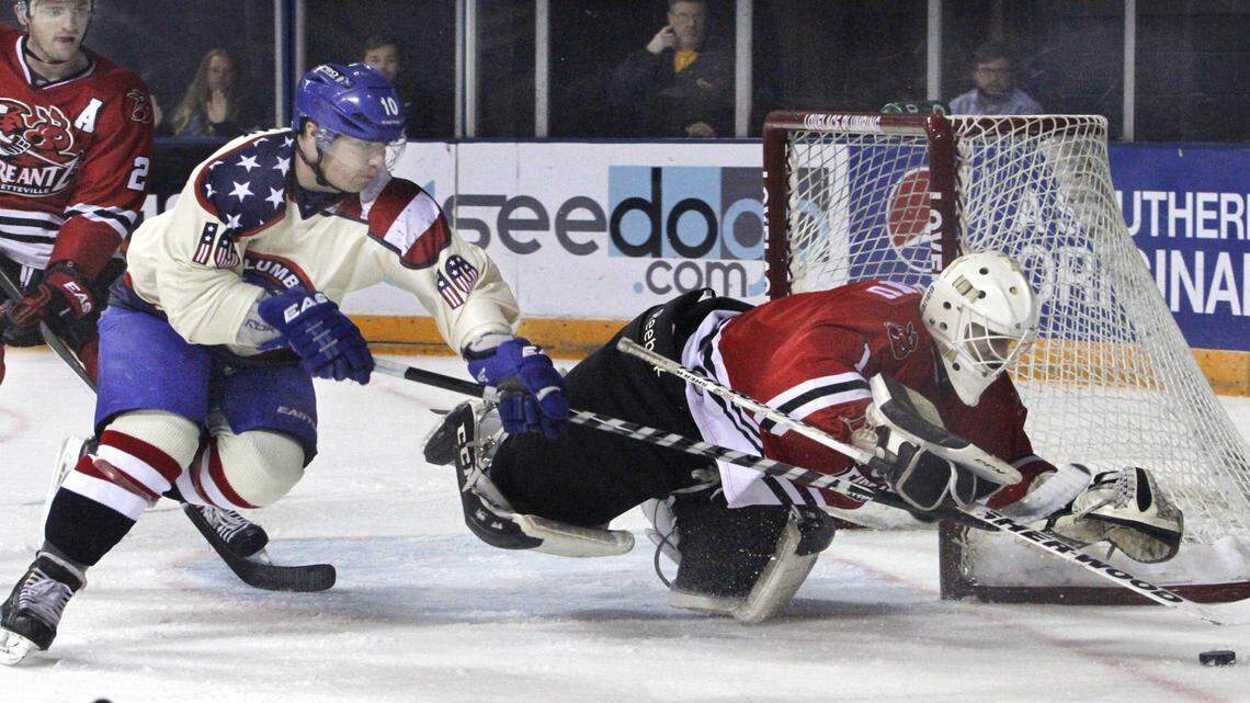 (Updated) SPHL suspends Simchuk 28 games, Bechard 6 games