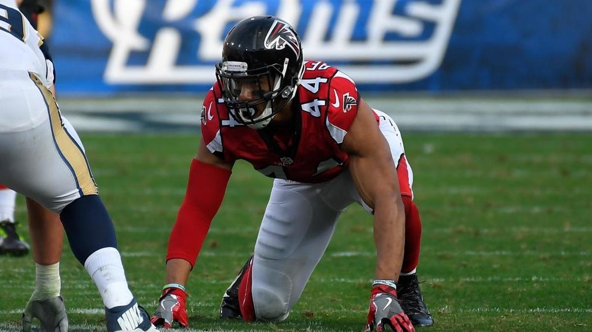 Atlanta Falcons outside linebacker Vic Beasley gets set during the second half of the Dec. 11 game in Los Angeles.